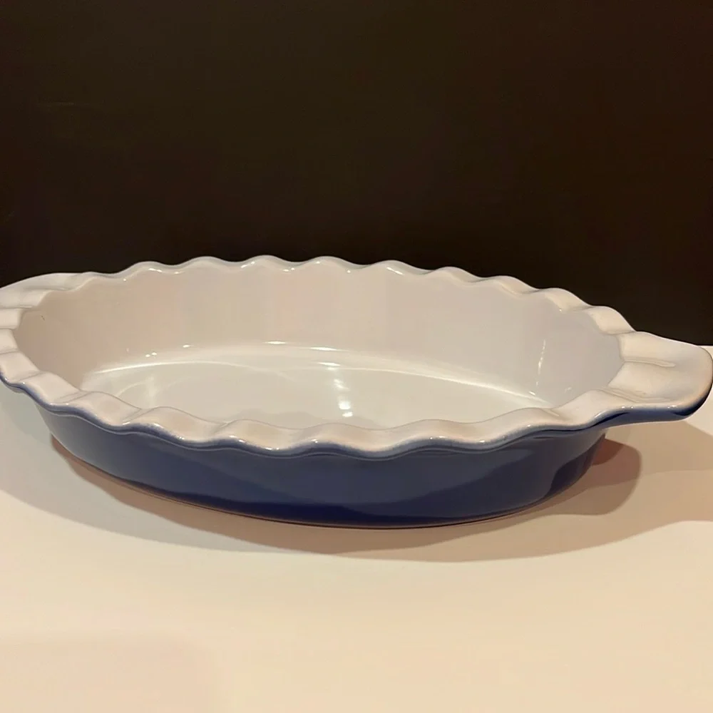 Emile Henry 1.75 L Scalloped Edge Casserole Dish France- Gorgeous❣️